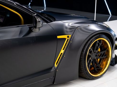 Used 2015 Nissan GT-R Black Edition image 12