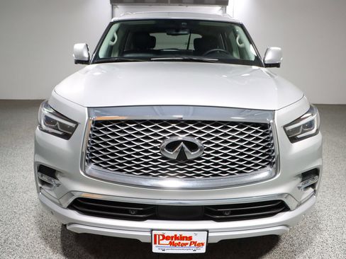 Used 2023 INFINITI QX80 Luxe w/ Cargo Package RWD image 4