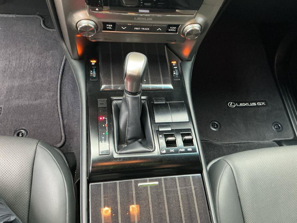 Used 2021 Lexus GX 460 Premium AWD/4WD image 18