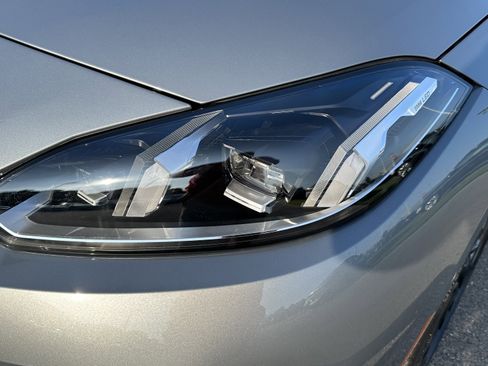 Used 2025 BMW M235i xDrive w/ Premium Package image 6