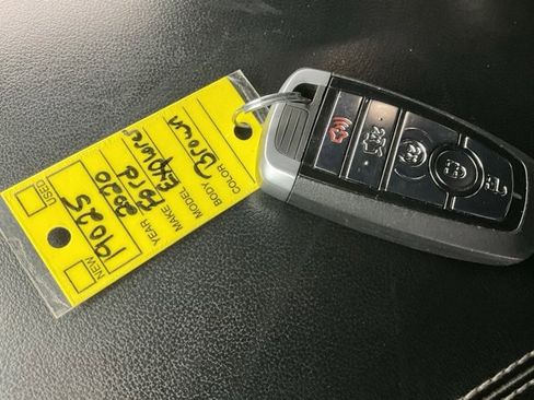 Used 2020 Ford Explorer XLT w/ Equipment Group 202A image 31