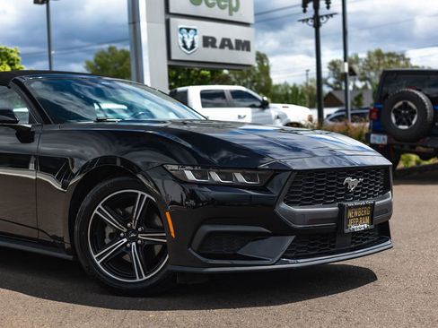 Used 2024 Ford Mustang Premium RWD image 3