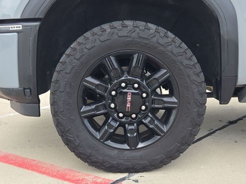Used 2024 GMC Sierra 2500 AT4 w/ AT4 Premium Plus Package AWD/4WD image 13