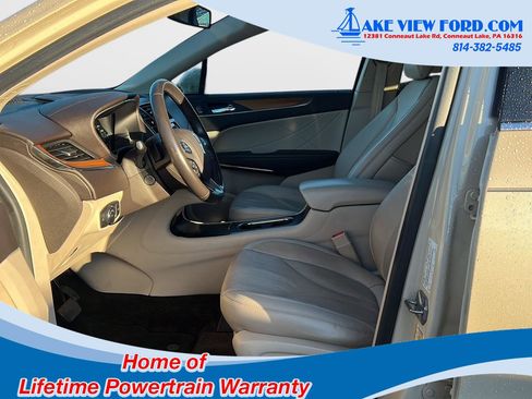 Used 2018 Lincoln MKC Select image 22