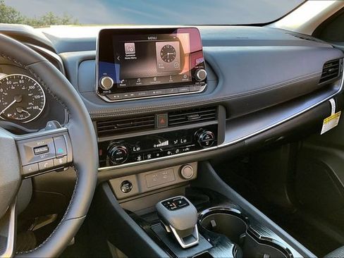 New 2026 Nissan Rogue SV FWD image 6