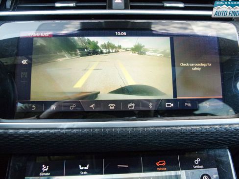 Used 2019 Land Rover Range Rover Velar R-Dynamic SE AWD/4WD image 19