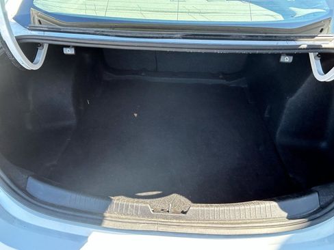 Used 2019 Chevrolet Malibu LT image 17