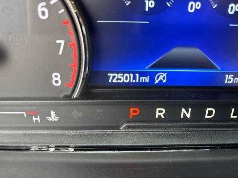 Used 2021 Ford Explorer XLT image 17