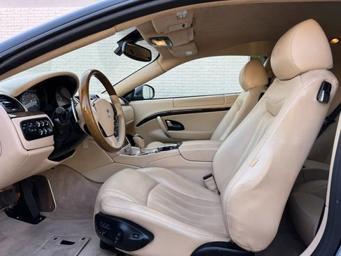 Used 2010 Maserati GranTurismo Coupe RWD image 14