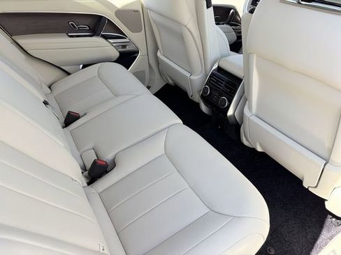New 2026 Land Rover Range Rover SE AWD/4WD image 13