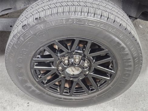 Used 2019 Ford F250 Lariat image 10