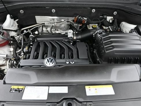 Used 2023 Volkswagen Atlas SEL Premium AWD/4WD image 34