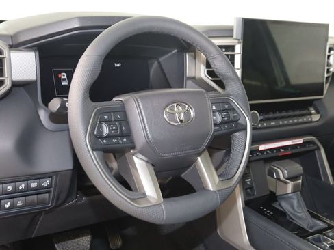 Used 2025 Toyota Tundra Limited AWD/4WD image 6