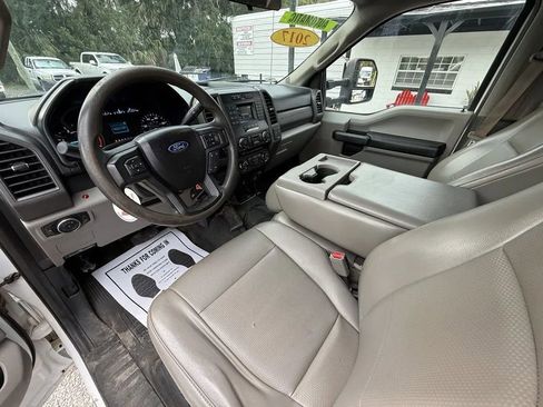 Used 2017 Ford F550 4x4 Crew Cab Super Duty image 19