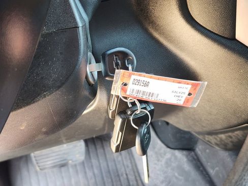 Used 2020 Chevrolet Silverado 2500 Custom w/ Custom Value Package image 24