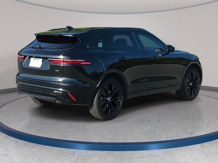Used 2026 Jaguar F-PACE R-Dynamic S AWD/4WD image 5