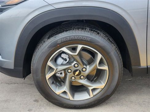 New 2026 Chevrolet Trax LT image 10