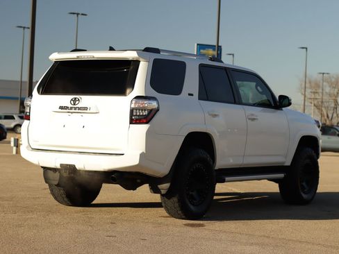 Used 2021 Toyota 4Runner SR5 Premium w/ Moonroof Package image 7