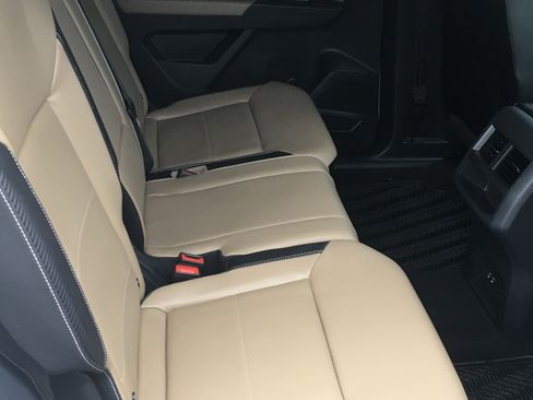 Used 2022 Volkswagen Atlas Cross Sport SE AWD/4WD image 6