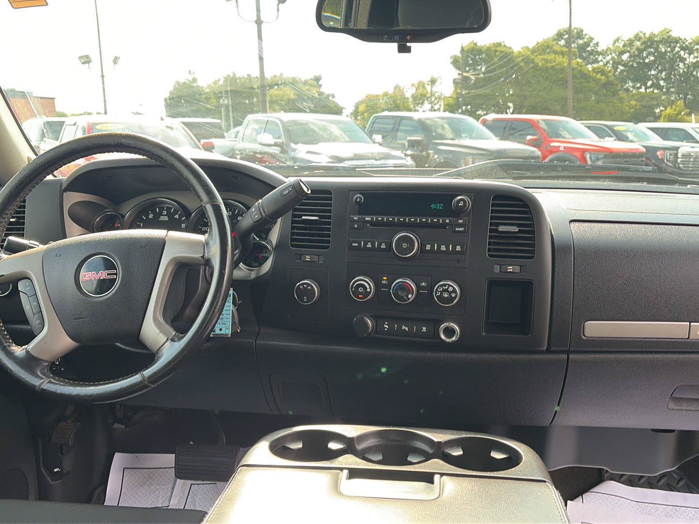 Used 2011 GMC Sierra 2500 SLE w/ Convenience Package AWD/4WD image 20