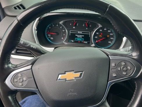 Used 2018 Chevrolet Traverse LT FWD image 12