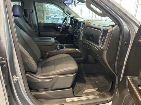 Used 2019 Chevrolet Silverado 1500 RST image 18