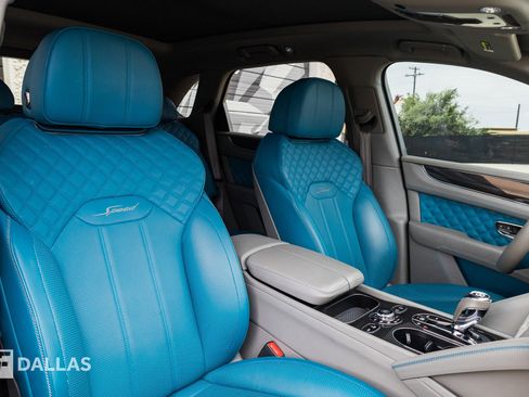 Used 2022 Bentley Bentayga Speed image 45