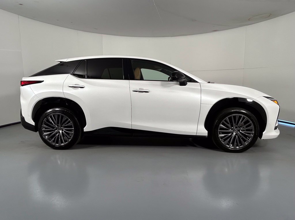 Used 2024 Lexus RZ 450e Premium w/ Accessory Package (2T) AWD/4WD image 8