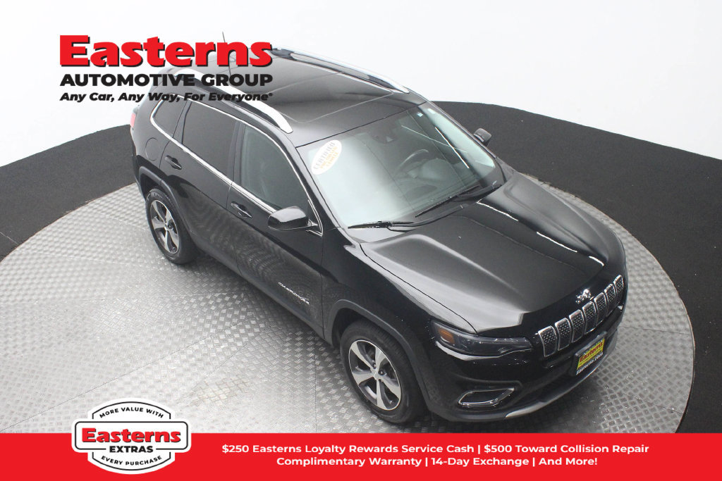 Used 2021 Jeep Cherokee Limited w/ Mopar Interior Package AWD/4WD image 4