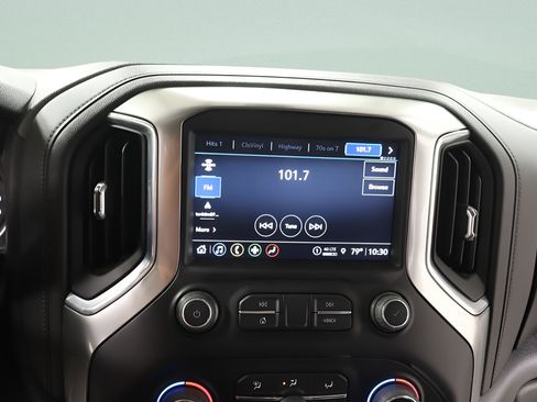 Used 2022 Chevrolet Silverado 1500 RST w/ True North Edition Plus AWD/4WD image 12