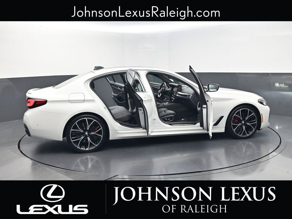 Used 2021 BMW 530i w/ M Sport Package RWD image 33