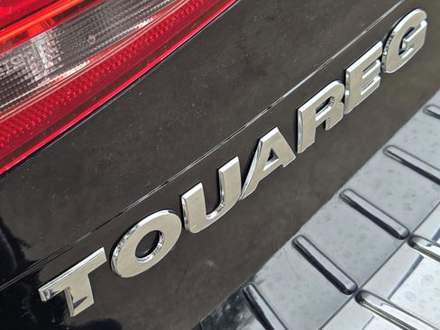 Used 2016 Volkswagen Touareg VR6 AWD/4WD image 39