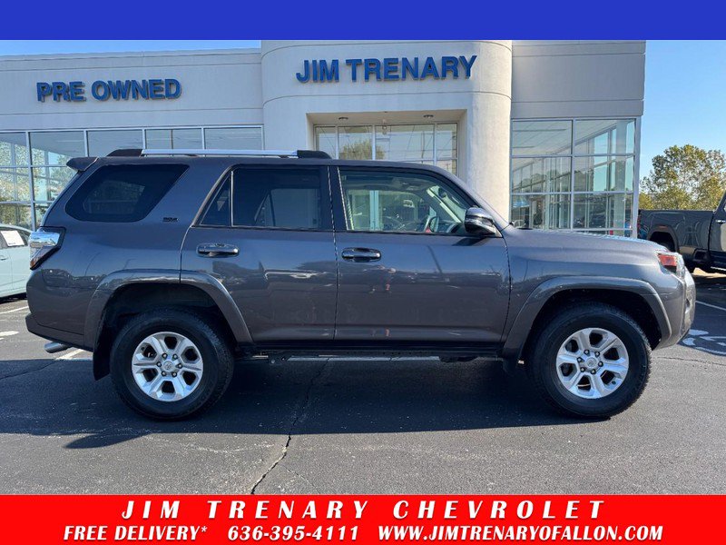 Used 2023 Toyota 4Runner SR5 Premium w/ Moonroof Package AWD/4WD image 1