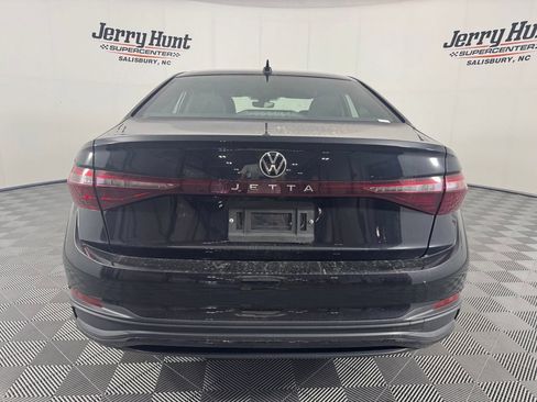 Used 2025 Volkswagen Jetta Sport FWD image 8