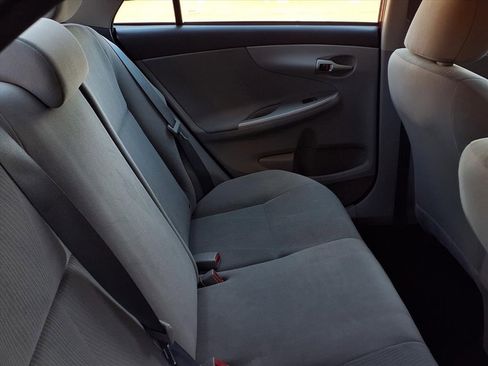 Used 2012 Toyota Corolla LE image 21