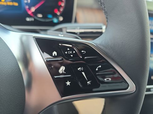 Used 2026 Mercedes-Benz GLC 300 GLC 300 image 18