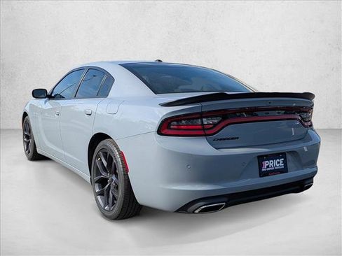 Used 2020 Dodge Charger SXT w/ Blacktop Package image 7