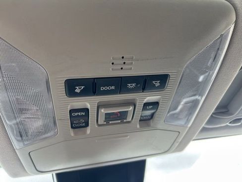 Used 2020 Toyota RAV4 XLE Premium image 22