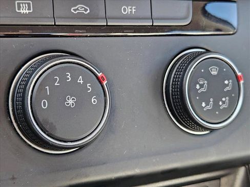 Used 2020 Volkswagen Jetta FWD image 12