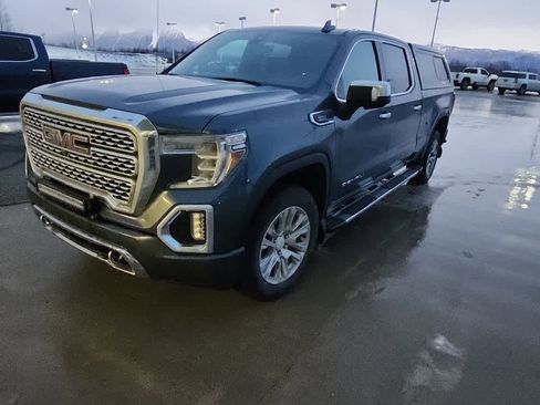 Used 2021 GMC Sierra 1500 Denali w/ Technology Package image 2