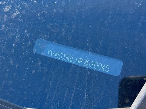 Certified 2023 Volvo C40 P8 Recharge Plus image 3