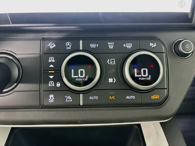 New 2026 Land Rover Defender 110 S AWD/4WD image 17