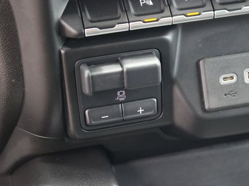 Used 2020 Chevrolet Silverado 1500 RST w/ All-Star Edition AWD/4WD image 30
