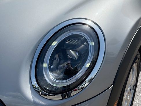 Used 2024 MINI Cooper 2-Door Hardtop w/ Storage Package FWD image 9