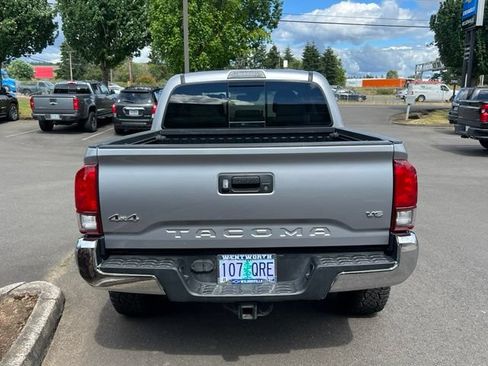 Used 2020 Toyota Tacoma SR5 AWD/4WD image 6