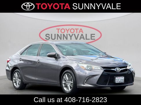 Used 2015 Toyota Camry SE FWD image 10