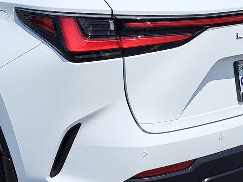Used 2026 Lexus NX 350h AWD w/ Accessory Package (2T) image 37