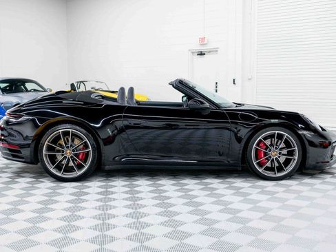Used 2020 Porsche 911 Carrera 4S AWD/4WD image 6