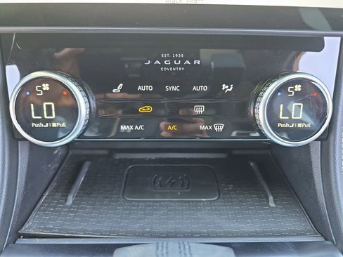 Used 2025 Jaguar F-PACE R-Dynamic S AWD/4WD image 24