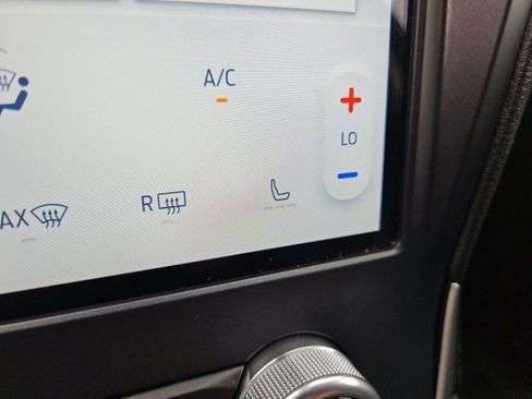 Certified 2022 Ford Edge SEL w/ Sport Appearance Package image 21